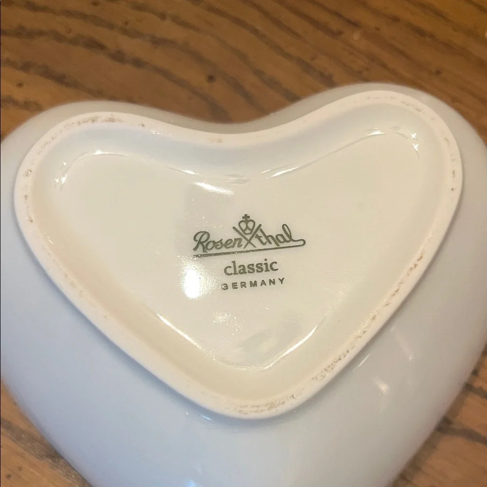 Rosenthal Heart-Shaped Floral Trinket‎ Box